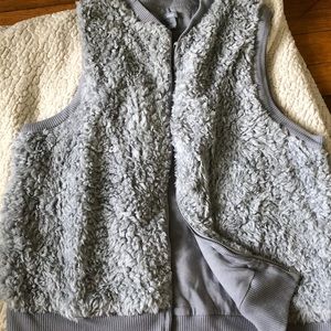 Aerie Fuzzy Soft Vest